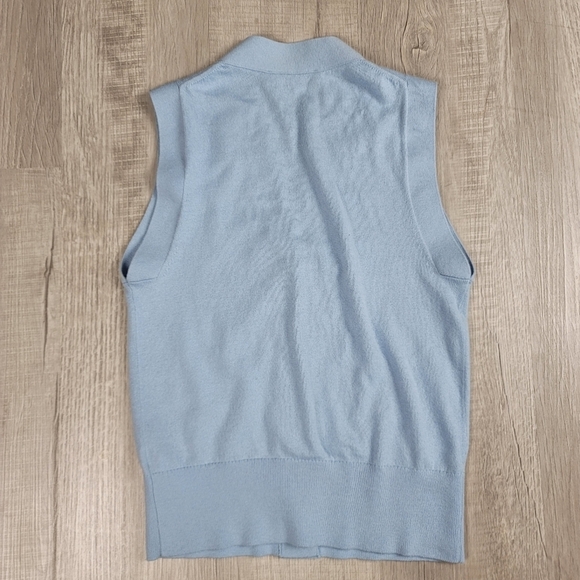The Cotton–Merino Sweater Vest Steel Blue - Picture 6 of 9